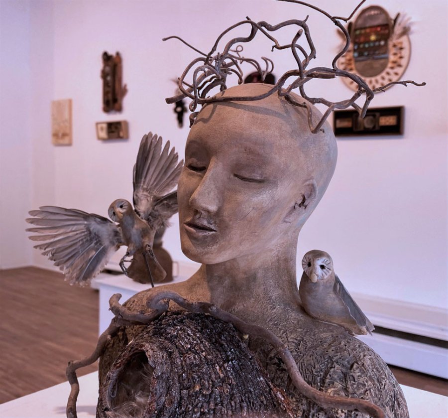 On display at Saratoga Arts exhibition space –  Leslie Yolen, “Wise Woman,” 2023. Photo by Thomas Dimopoulos.