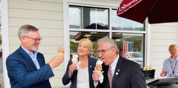 Stewart’s Shops’ President Gary Dake, Assemblywoman Mary Beth Walsh and Senator Jim Tedisco enjoying ice cream at the original store. 