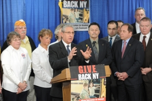 Jim Tedisco (R,C,I-Glenville) announces the G.I.V.E. Back NY program. 