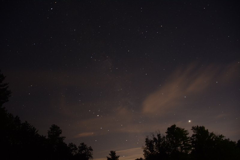 The night sky early on the 20th. Photos by Kevin Matyi.