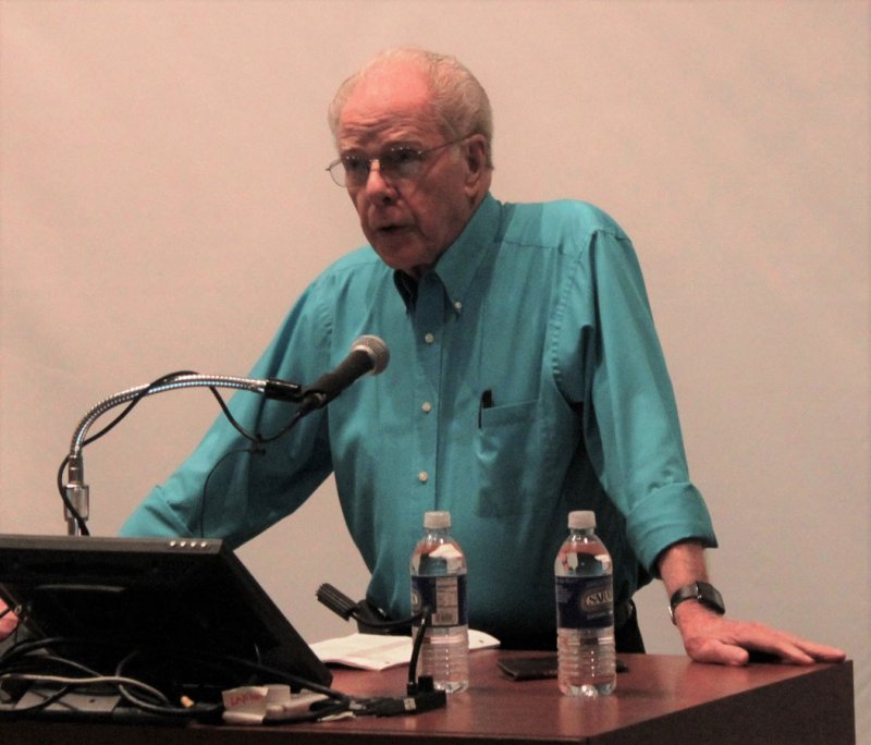Author William Kennedy reading from his works at NYSWI event at Skidmore College. Kennedy will return to the series July 21.  Photo by Thomas Dimopoulos.