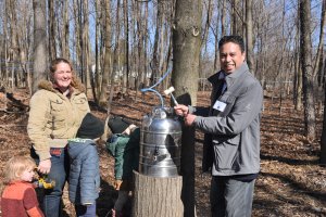 Maple Season Begins With Tree Tapping Ceremony In Ballston Spa