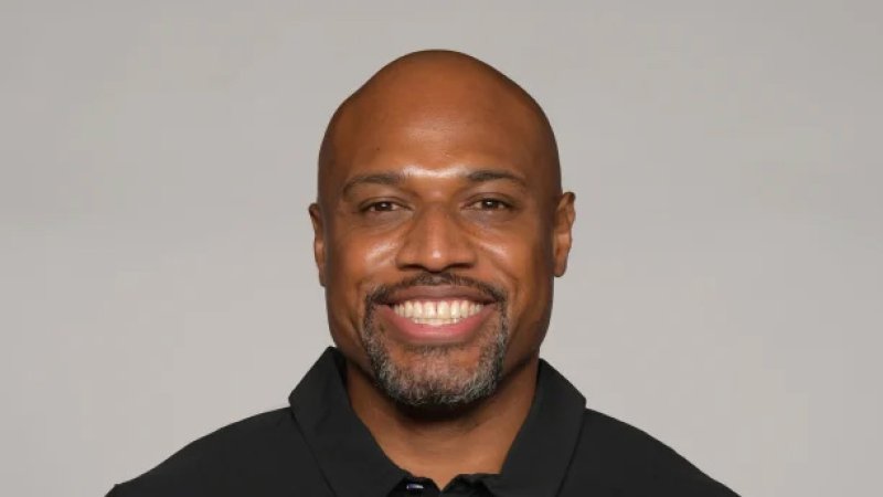 Photo of Anthony Weaver via the Baltimore Ravens coaching roster.