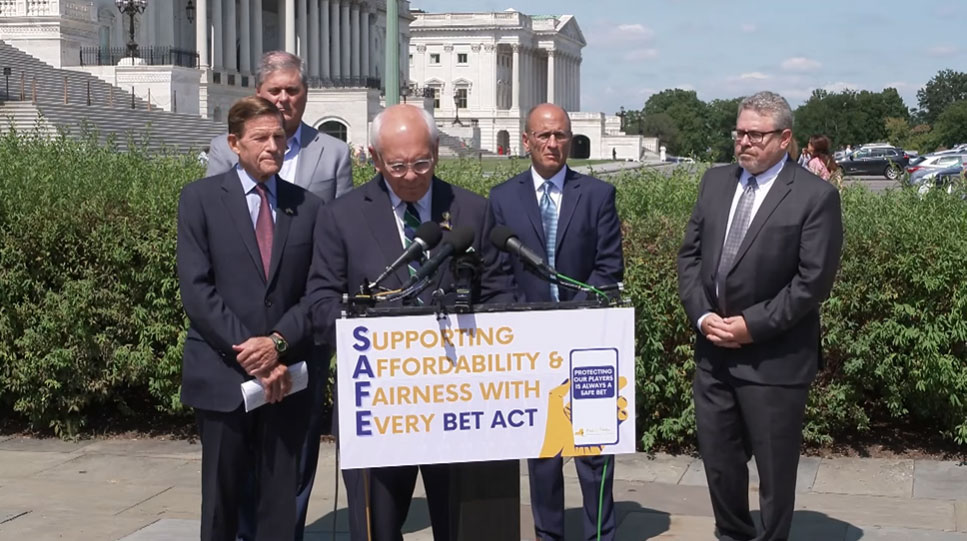 https://www.saratogatodaynewspaper.com/wp-content/uploads/2024/09/Sports.-Tonko-Introduces-Sports-Betting-Bill.jpg